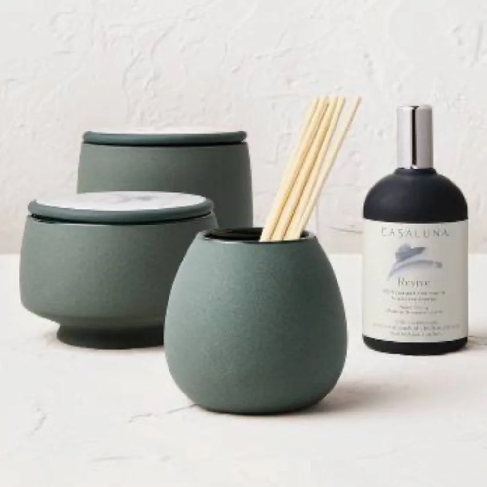 CASALUNA NWT reed diffuser -revive -5.5oz